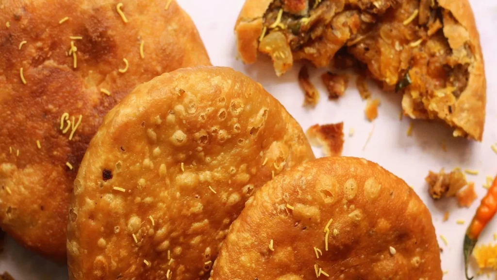 peyaj kachori