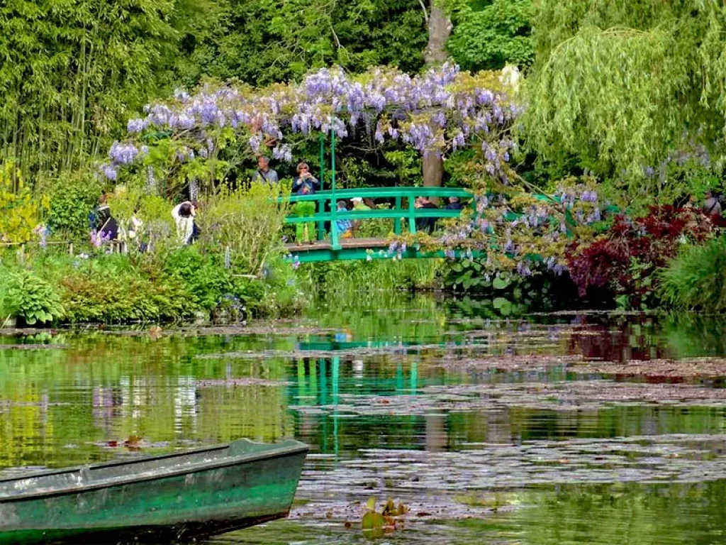 Art Study at Monet's Gardens in Giverny