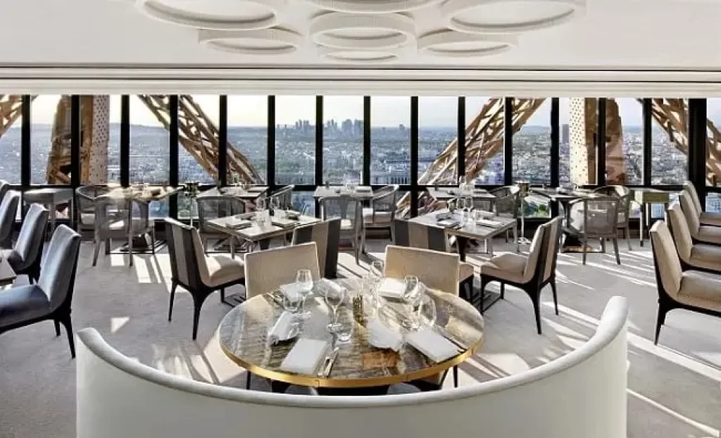 Take a Meal in the Michelin-Starred Restaurant on the Eiffel Tower’s 2nd Floor 