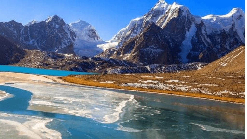 Lachen, a hill station in North Sikkim