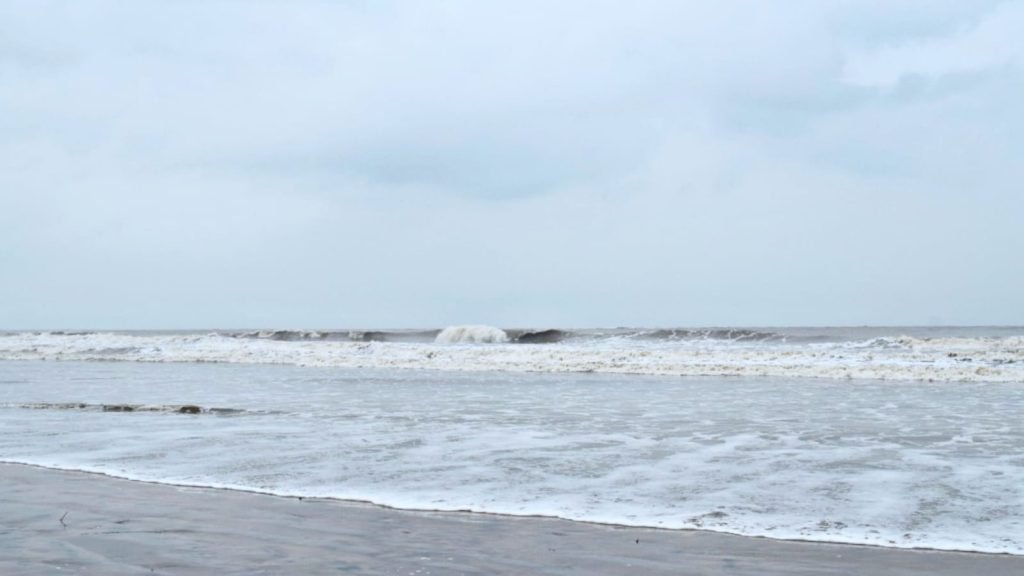 junput sea beach trip