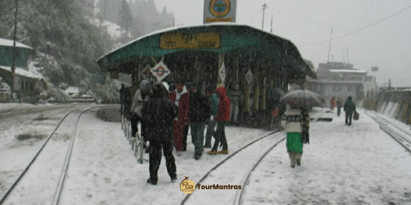 Things to Do After Reaching Darjeeling in Winter: A First-Day Travel Guide